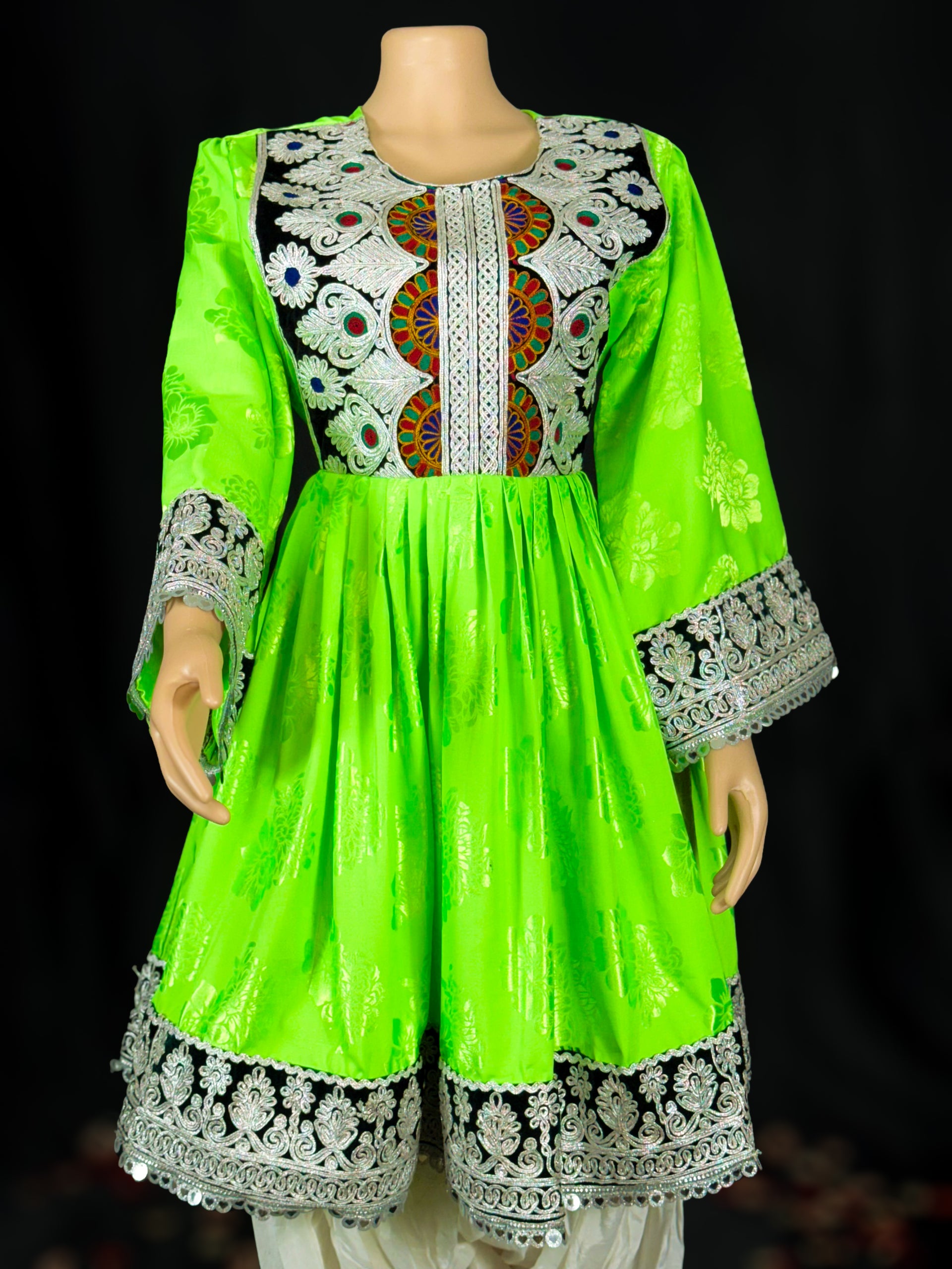 Dilara Traditional Dress Set (Two Pieces) – Aawiz Collection